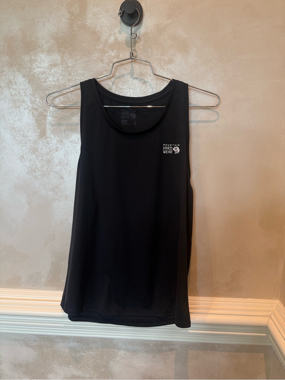 Mountain Hardwear Black Performance Tank - Racerback Active Top